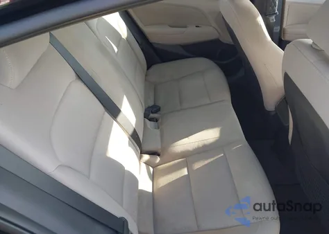 2017 Hyundai Elantra Se z USA, uszkodzony, nr VIN 5NPD84LF9HH081385